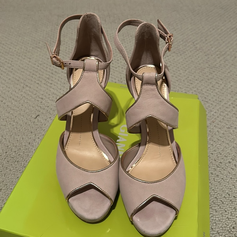 Gianni Bini Geordannah Platform Heeled Sandals Nude Taupe Rose Gold Womens 8 EUC - Picture 2 of 8